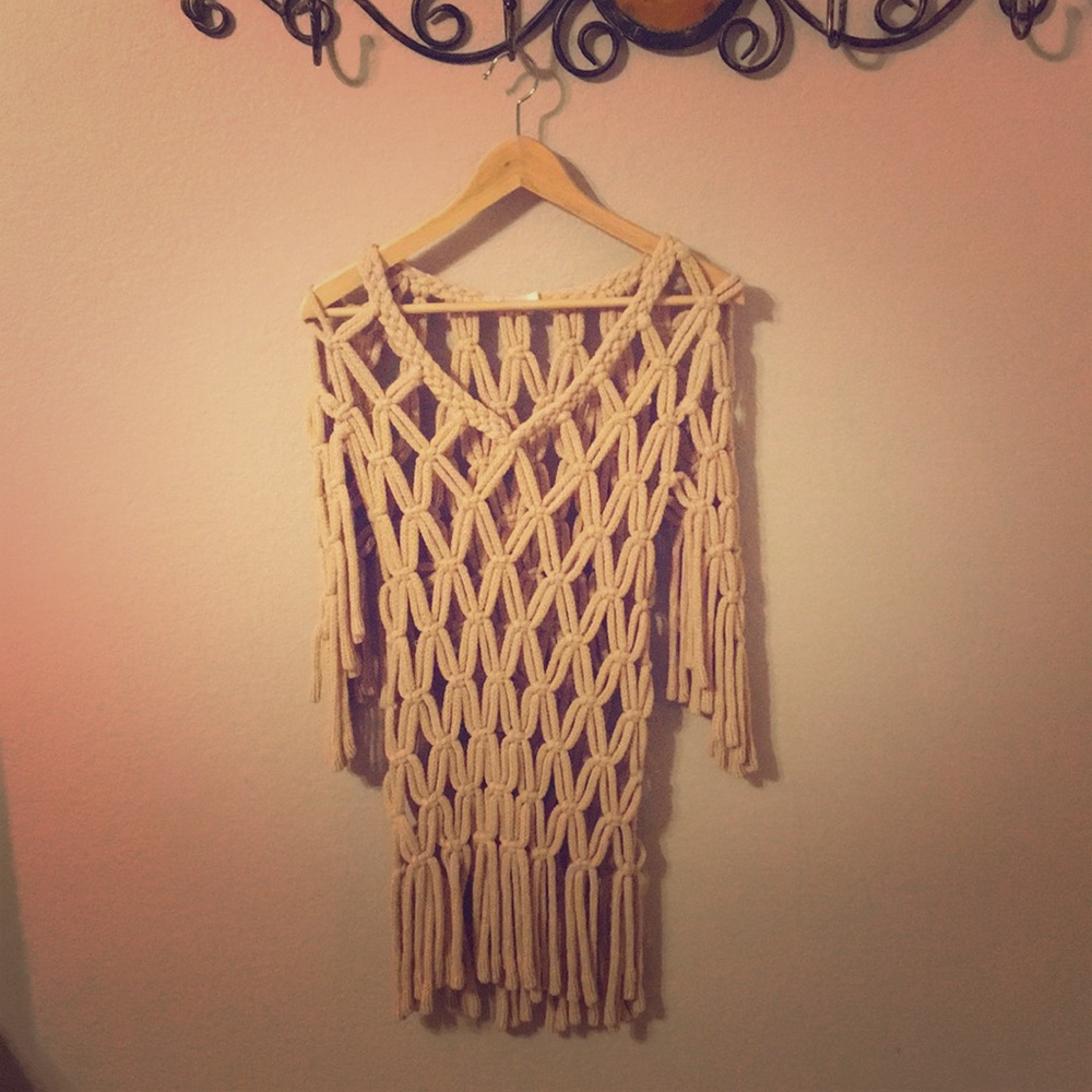 Cute boutique sweater. Medium